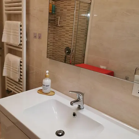 Perfect For Centre And Miramare *