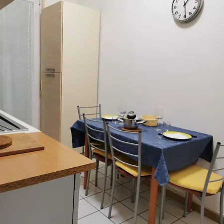 Perfect For Centre And Miramare Apartment *