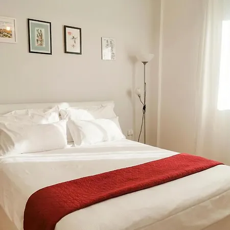 Perfect For Centre And Miramare *